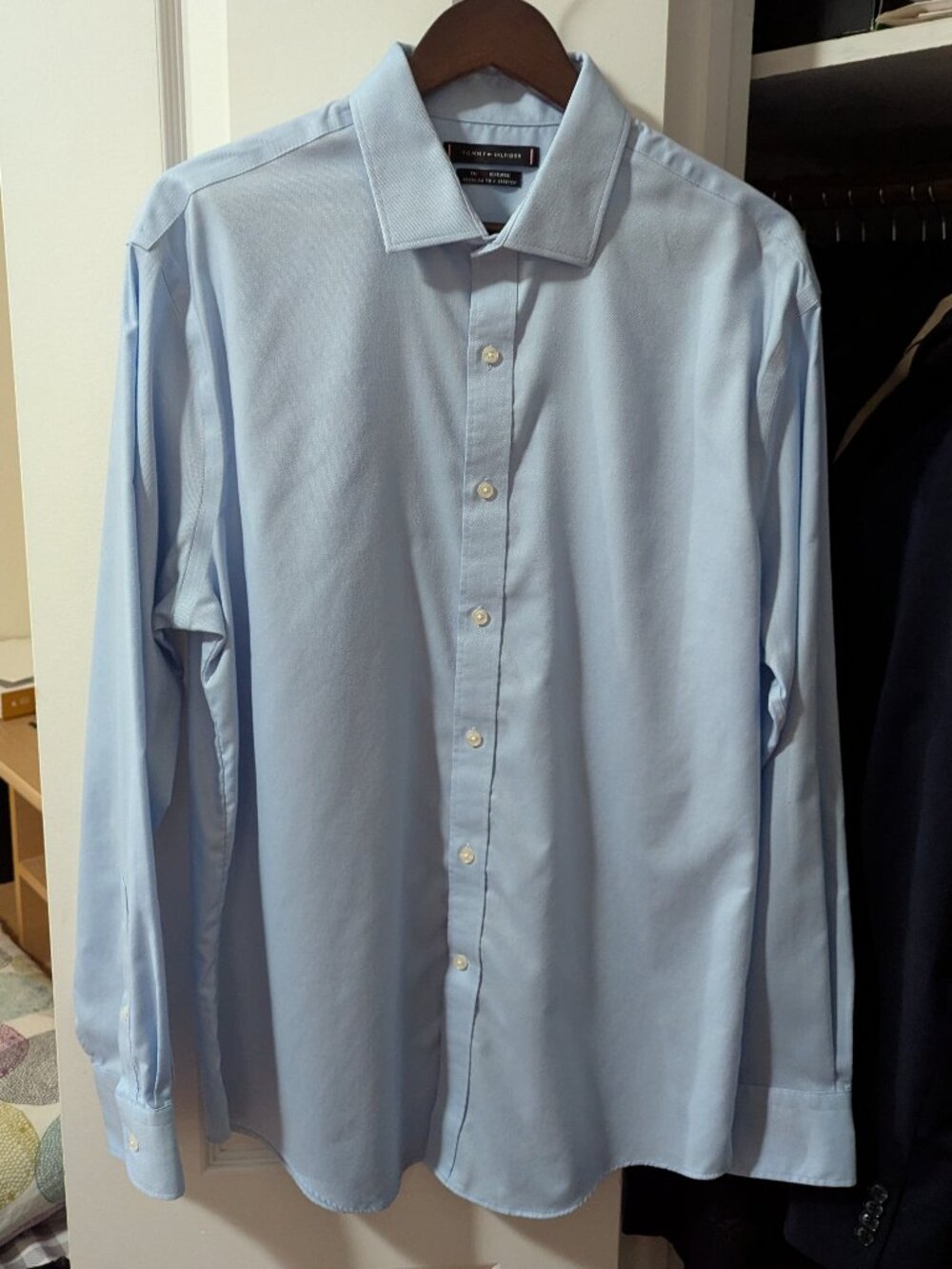 Tommy Hilfiger The Flex Textured Dress Shirt - Light Blue - Size XL - 17/34-35